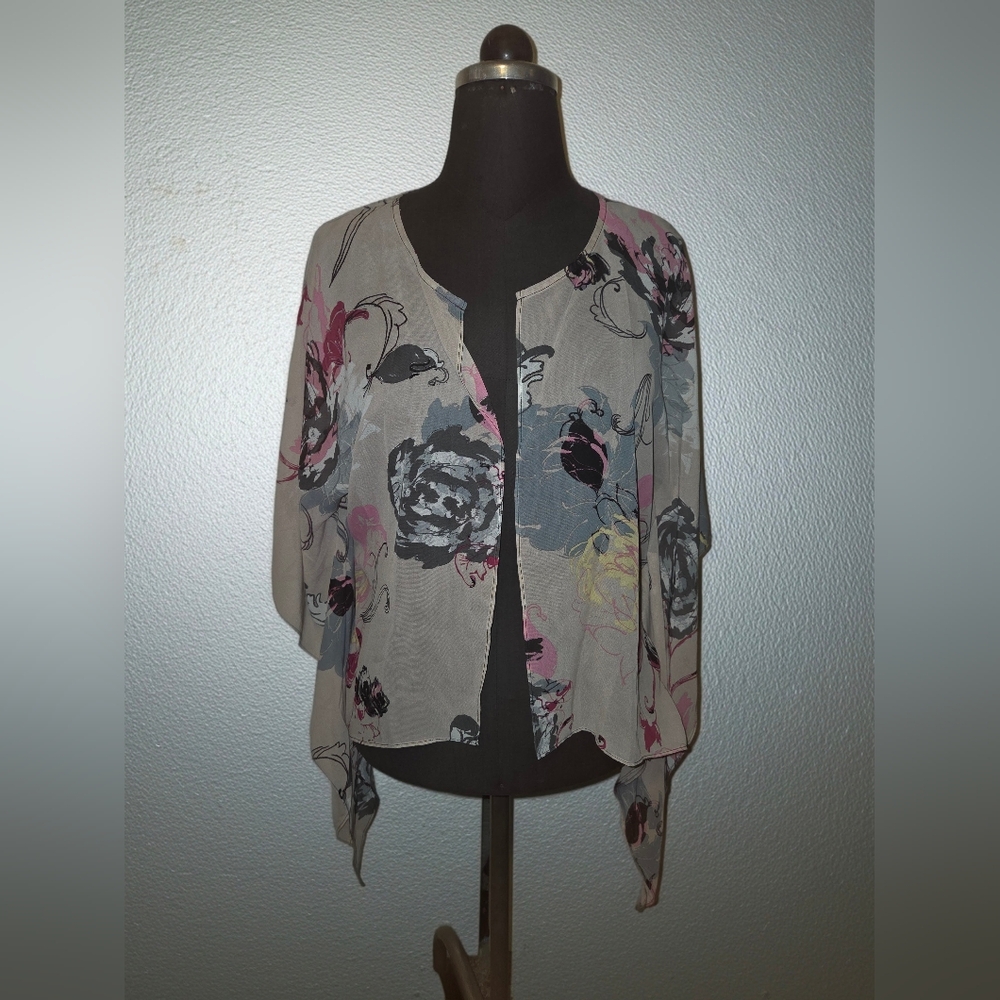 Bisou Bisou Floral Patterned Cardigan